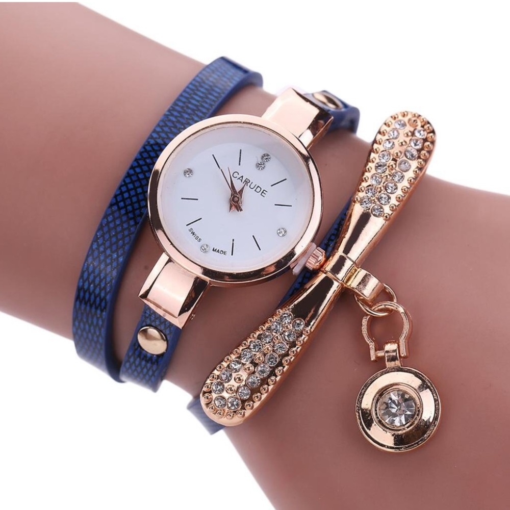 Women’s Leather Rhinestone Quartz Watch blue